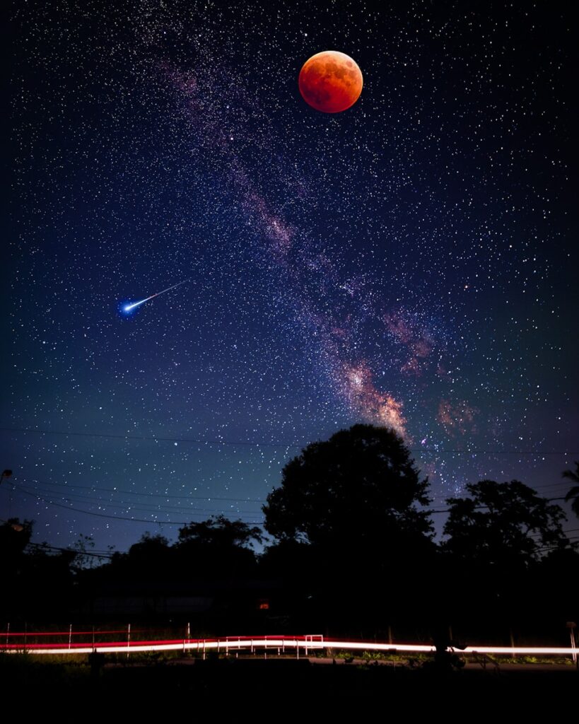 月と流れ星